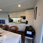 Holidayhouse On Park De Ijsvogel Swimmingpool Restaurant&holiday Facilities Appartement Voorthuizen